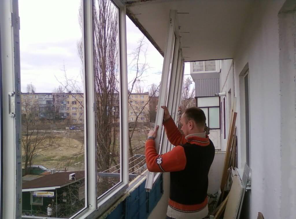 Остекление балкона своими руками — пошаговая инструкция