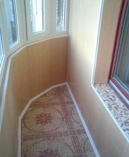 Отделка балконов внутри: фото вариантов дизайна и подходящие отделочные материалы